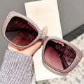 Elegant Cat-Eye Sunglasses – UV400 Polarized, Face-Slimming Chic